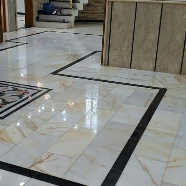 فني مبلط الدمام